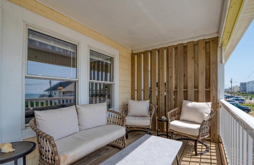 North Topsail Beach House | Memorable Stays at Sun'Sational Memories Hotel - 4 Star Rated