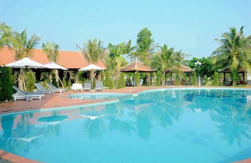 Thuan An House | Discover Sun & Sea Resort - VIP Unit 7 for Your Getaway
