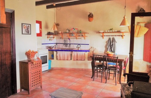 El Perello Cottage | Relaxing Retreat: Oceanfront Oasis at Casita Uno, 9.2/10