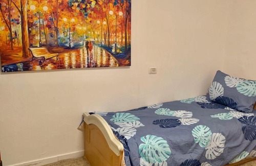 Majdal al-Shams Apartment | Sunset Escape: Family-Friendly Retreat with Great Reviews