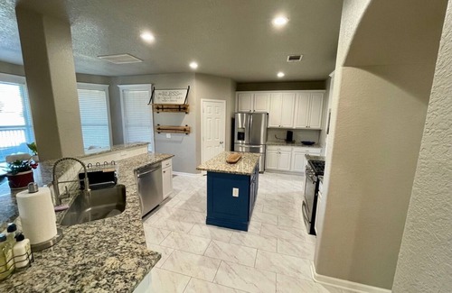 Wetmore House | Top-Rated Retreat at Setting Moon with Spa & Hot Tub
