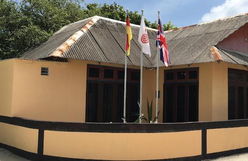 Madaveli House | Relax at Sun Shade Inn: Family and Pet-Friendly Escape