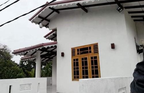 Imaduwa House | Family-Friendly Escape at Sun Shades Residence