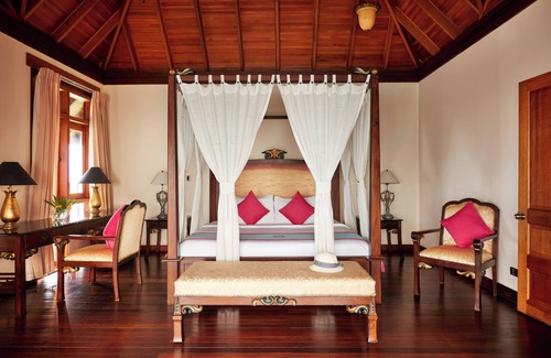 Vilu Reef Resort | Discover the Sun Siyam Vilu Reef: 5-Star Paradise Awaits