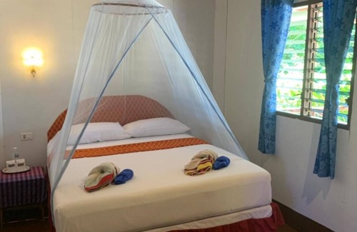Nuea Khlong Hotel | Relax at Sun Smile Beach Koh Jum with Family-Friendly Amenities