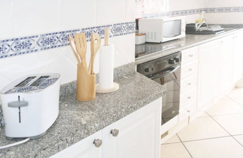 Aveiro Apartment | Discover Sun Station: Family-Friendly Stay in the Centre