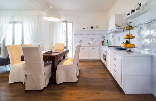 Trapani Villa | Sun Stone Villa with garden and pool