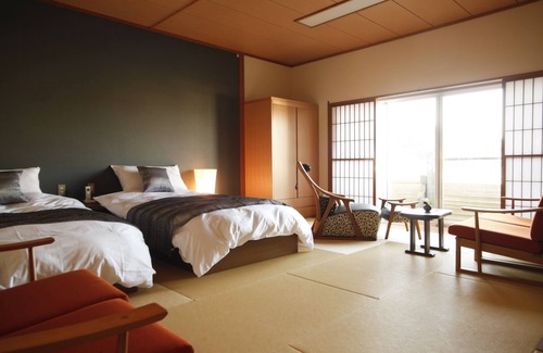 Toba House | Relaxing Retreat at Sun Urashima Yuki no Sato with Spa & Hot Tub