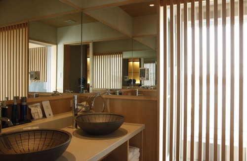 Toba House | Relaxing Retreat at Sun Urashima Yuki no Sato with Spa & Hot Tub