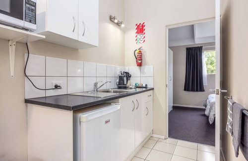 Wellsford Apartment | Sun Valley Motel - Unit 8 (1 bedroom)