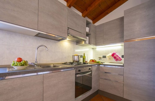 Pallanza Apartment | Suna Beach Apartment, Verbania, Italy