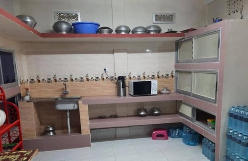 Maulvi Bazar Hotel | Relax at Sunapur Mini Resort with Pool and Restaurant
