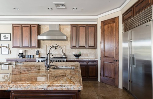 Cave Creek House | Experience Ultimate Relaxation at Sunbeam by AvantStay