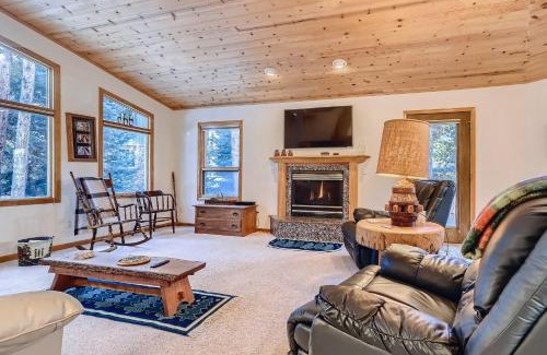 Sunbeam Estates House | Sunbeam Cabin Near Downtown with Family-Friendly Amenities