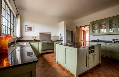 Arusha Cottage | Sunbird Cottage: Exclusive Retreat on Scenic Golf Course