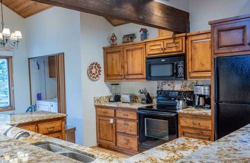 Elkhorn Village Condo | Family-Friendly Sunburst Condo 2772: Pools, Golf & Tennis