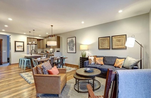 Cle Elum House | Mountain View Escape: Suncadia 2-Bdrm with Patio Access