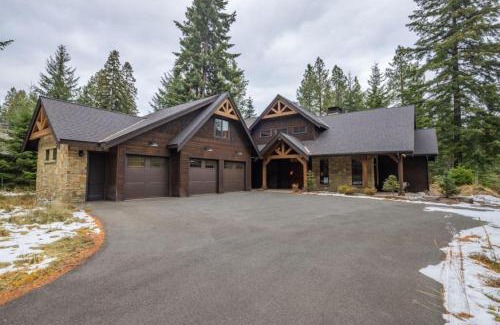 Cle Elum House | Elegant Suncadia Home with Hot Tub & Golf Course Access