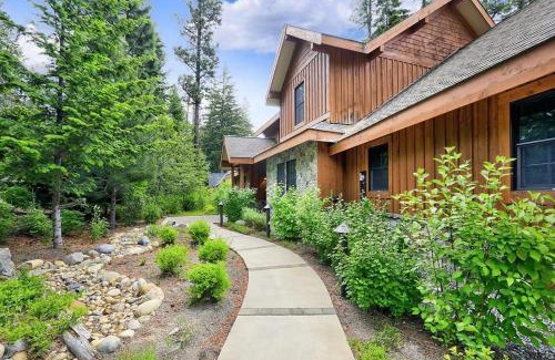 Cle Elum House | Family-Friendly Fun at Suncadia: Pool & Hot Tub Awaits!