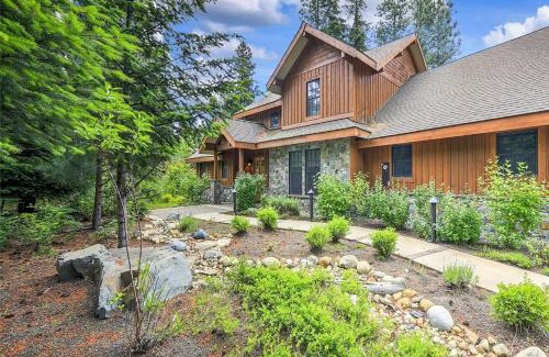 Cle Elum House | Family-Friendly Fun at Suncadia: Pool & Hot Tub Awaits!