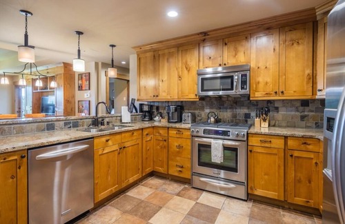 Cle Elum Condo | Experience Comfort at Suncadia Trailhead 1 Condo 303