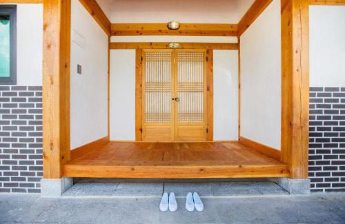 Tarimok House | Suncheon Bay Forest Pension