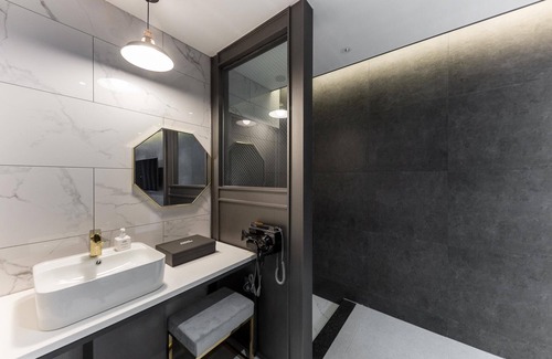 Suncheon Hotel | Eco-Friendly Stay at Suncheon Hotel Moon with Breakfast