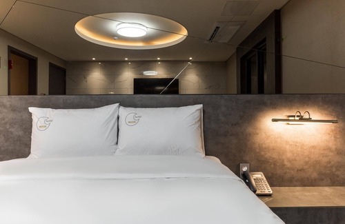 Suncheon Hotel | Eco-Friendly Stay at Suncheon Hotel Moon with Breakfast