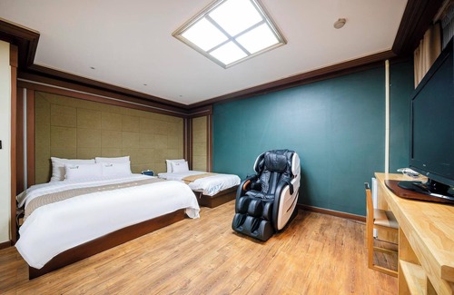 Koji Hotel | Eco-Friendly Comfort at Suncheon Hyatt with Family Friendly Amenities