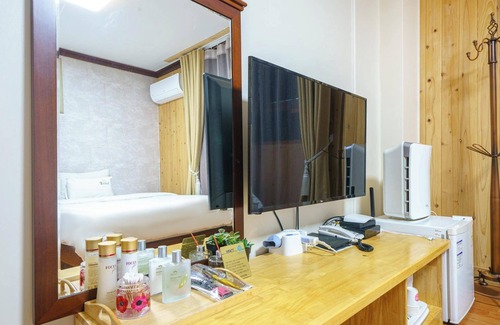 Koji Hotel | Eco-Friendly Comfort at Suncheon Hyatt with Family Friendly Amenities