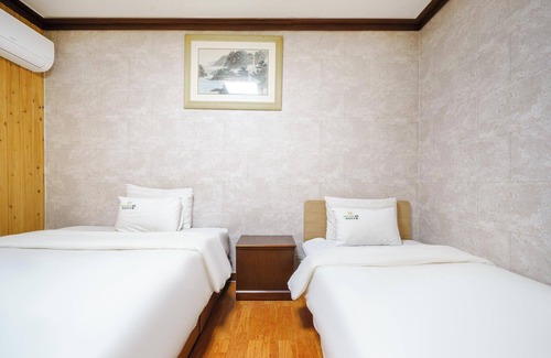 Koji Hotel | Eco-Friendly Comfort at Suncheon Hyatt with Family Friendly Amenities