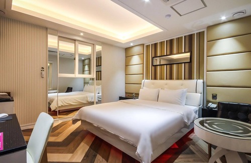 Chorye Hotel | Eco-Friendly Comfort at Suncheon Ivy with Hot Tub & Breakfast