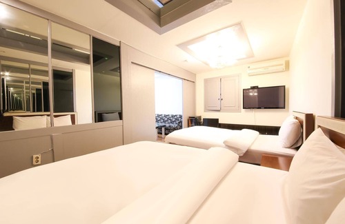 Suncheon Hotel | Eco-Friendly Stay at Suncheon Juliet with Family Amenities