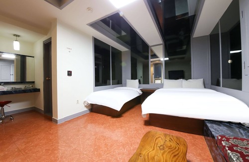 Suncheon Hotel | Eco-Friendly Stay at Suncheon Juliet with Family Amenities
