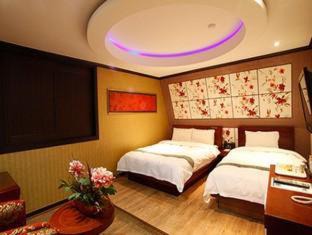 Chorye Hotel | Discover Comfort at Suncheon Nobless Hotel with Accessibility