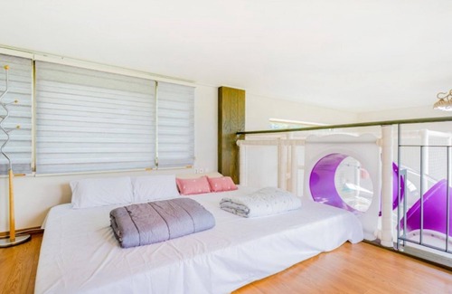 Suncheon House | Family-Friendly Sunchoen Orotada Poolvilla with Kids Amenities