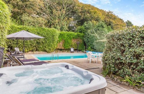 Tresowes House | Experience Sundance: Pet-Friendly Retreat with Pool Access