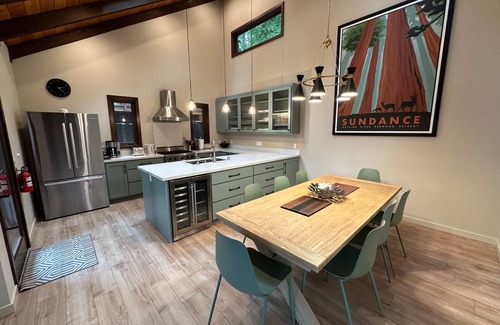 Guerneville House | Discover Sundance Retreat: Oceanfront Spa & Scenic Escape