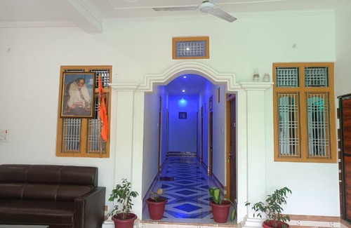 Haraiya House | Child-Friendly Sundaram Guest House - Rated 10/10 by Guests