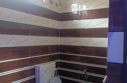 Haraiya House | Budget-Friendly Sundaram Guest House: Family-Ready Accommodation