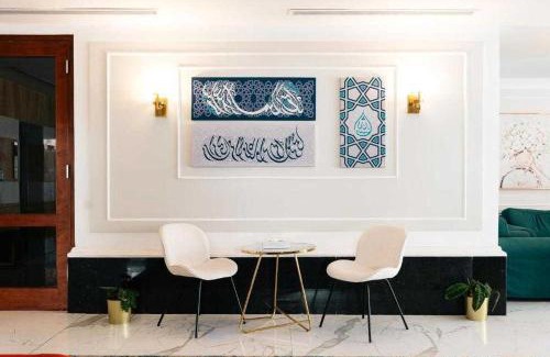 Jeddah Apartment | Outstanding Rooms Hotel with Oceanfront Pool & Hot Tub