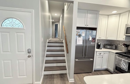 South End Condo | Sunday - Sunday Too Cute.Quite south end of OC- 3 BR -2 bath -PET FRIENDLY