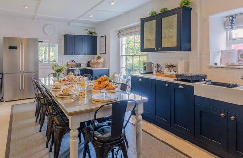 Cawsand House | Top Coastal Holiday Cottages Steps from Sandy Beaches