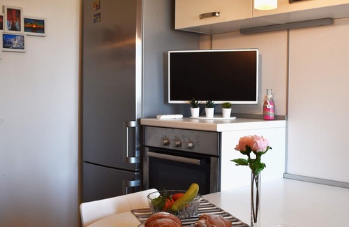 Pradamano Apartment | Family-Friendly Stay at Sundial One, Pradamano