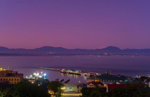 Mossel Bay Apartment | Cozy Sundowner Loft: Guest Rated 9/10 with Breakfast & Kitchen