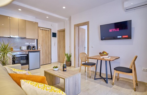 Gouvia Apartment | Inviting Sunflower Suite 203 in Gouvia, Corfu