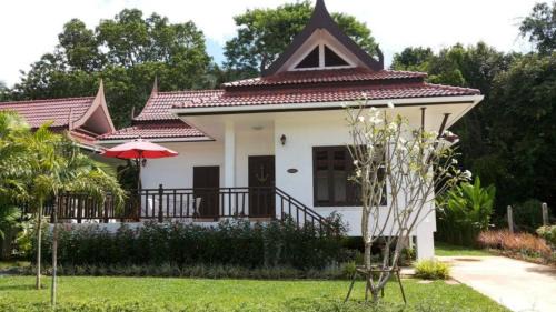 Ko Chang Villa | Cozy Sunflower Villas: Pet-Friendly with Ocean Views