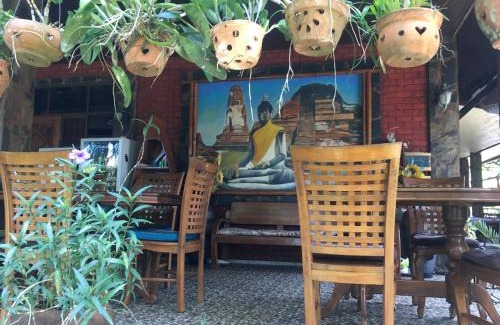 Khuekkhak House | Beachfront Sunflower Bungalow with Pool and Ocean Views