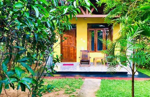 Sigiriya Cottage | Serene Sungreen Cottage Sigiriya with Lake View & Breakfast