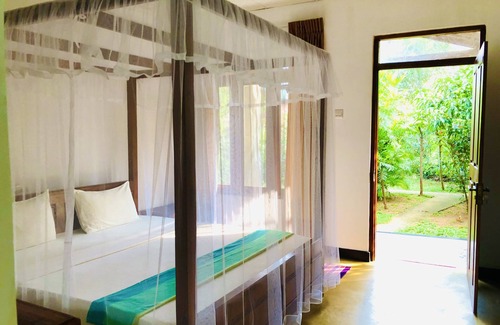 Sigiriya Cottage | Serene Sungreen Cottage Sigiriya with Lake View & Breakfast
